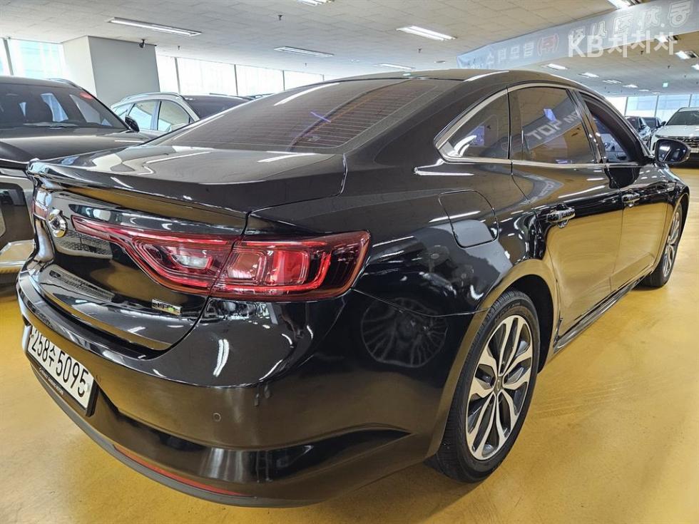 Renault Samsung SM6 — miniaturë 4