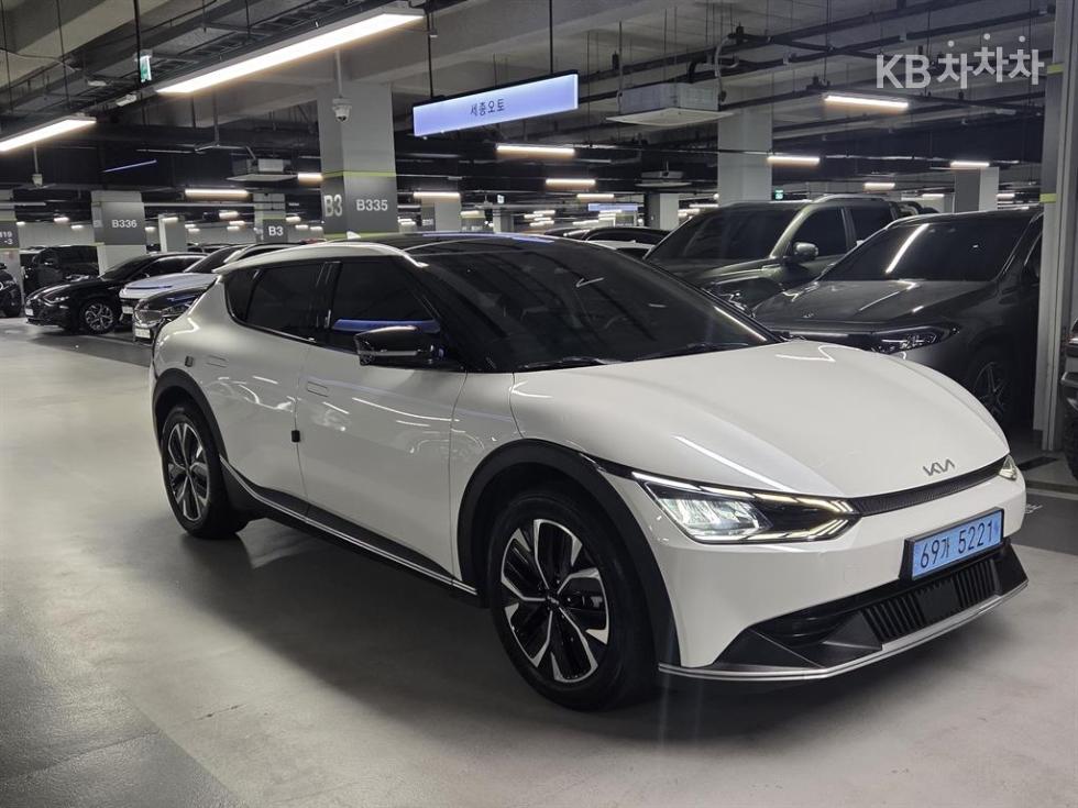 기아 EV6 2022년식 기아 EV6 롱 레인지 2WD 에어