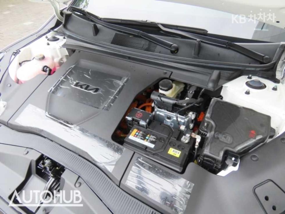 2026 - kia ev4