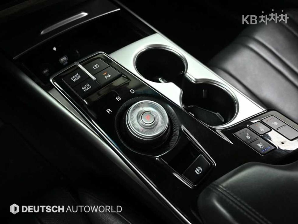 Kia K8 — miniaturë 9