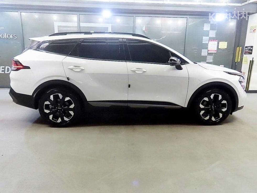2022 - kia sportage