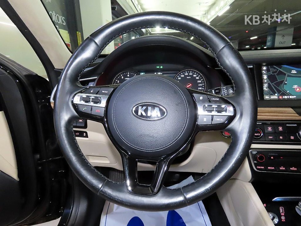 2016 - kia k7