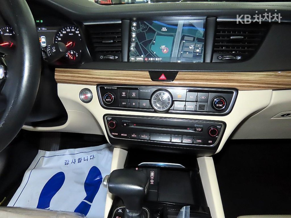 2016 - kia k7