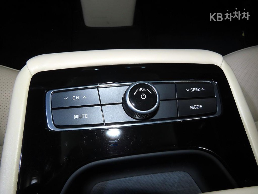 2016 - kia k7