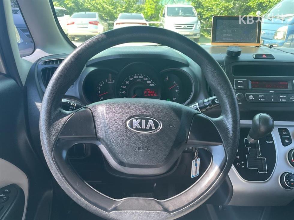 2017 - kia ray-ban
