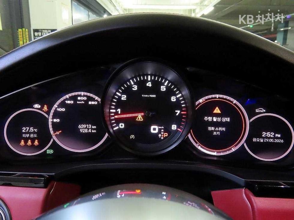 2022 Porsche (9Y0) photo