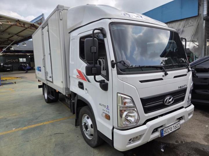 Hyundai Mighty