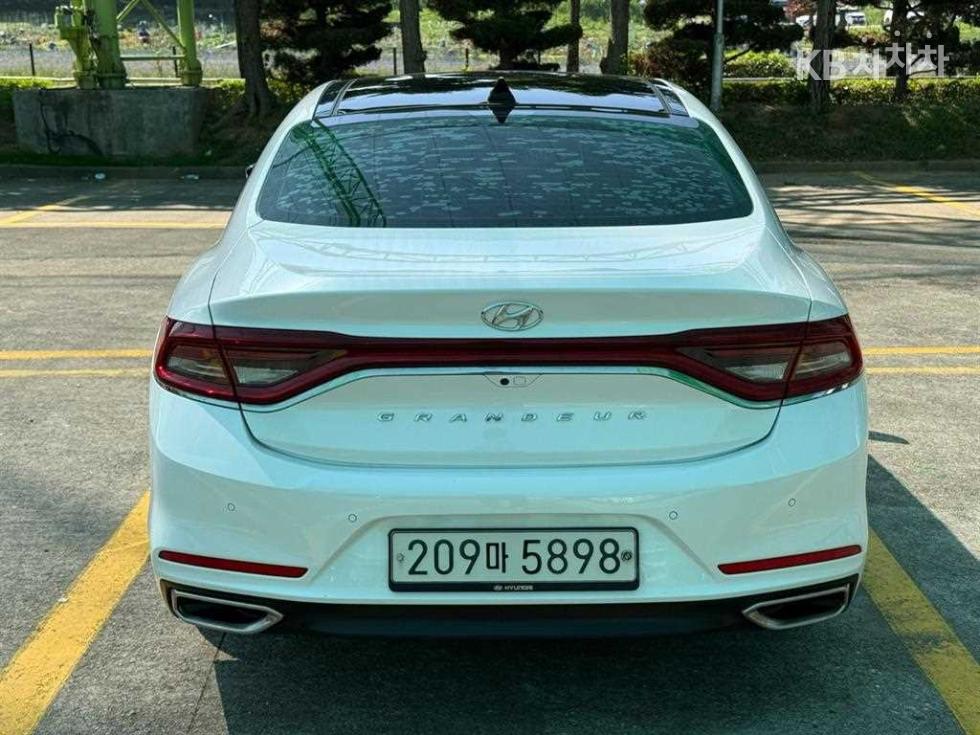 Hyundai Grandeur — miniaturë 3