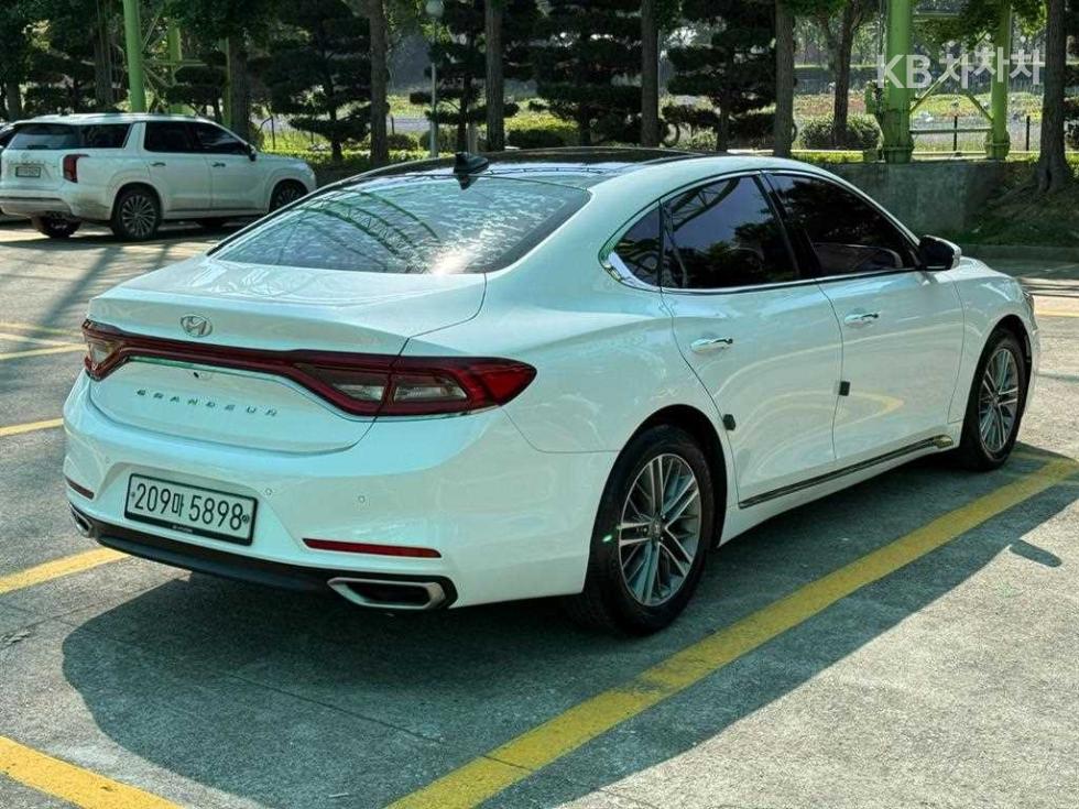 Hyundai Grandeur — miniaturë 4