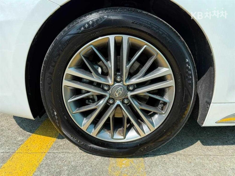 Hyundai Grandeur — miniaturë 20