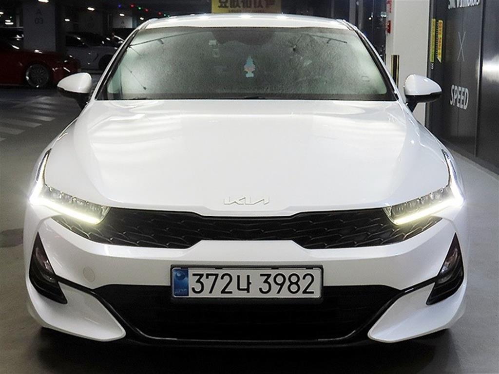 2023 - kia k5