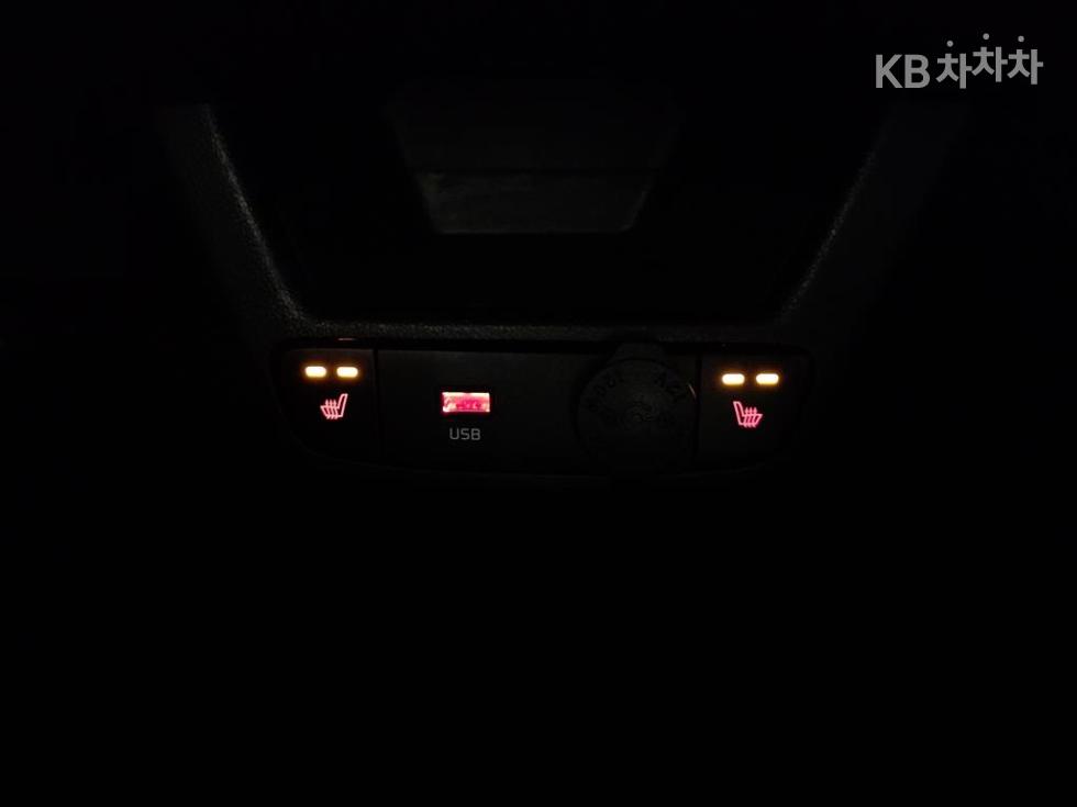2023 - kia kia