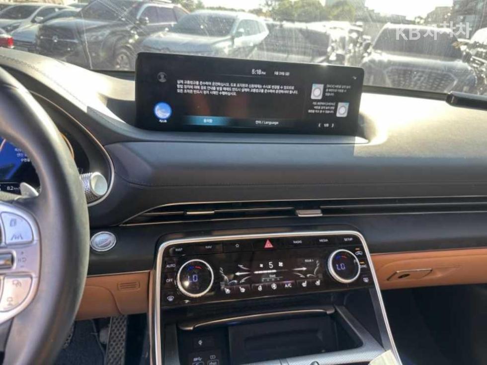 2023 Genesis GV80 photo