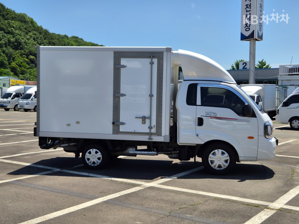 2025 - kia bongo iii