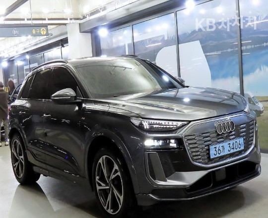 아우디 Q6 2025년식 아우디 Q6 e-tron Performance 프리미엄