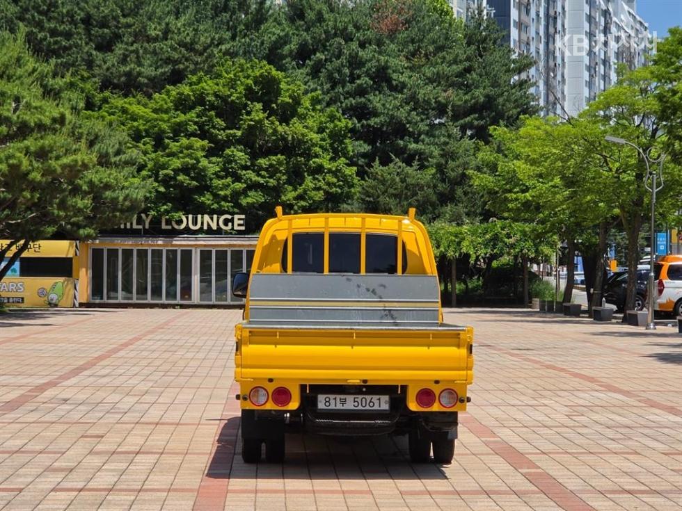 2022 - kia bongo iii