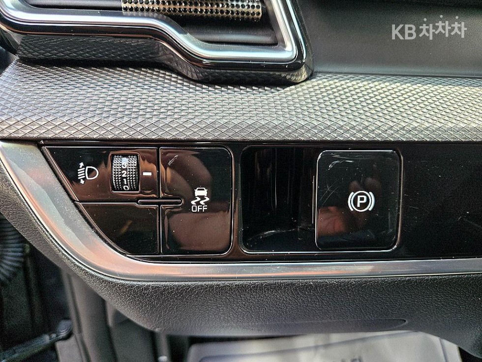 2022 - kia sportage