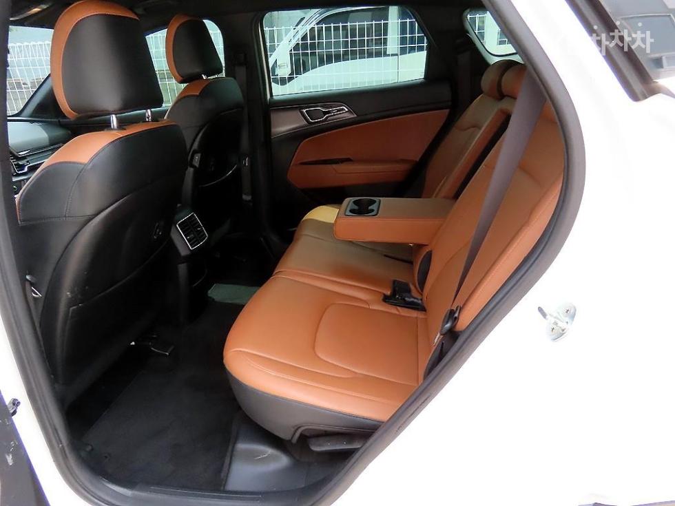 2022 - kia sportage
