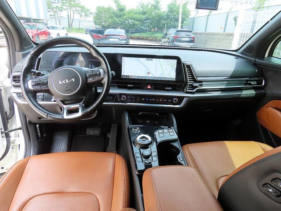 2022 - kia sportage