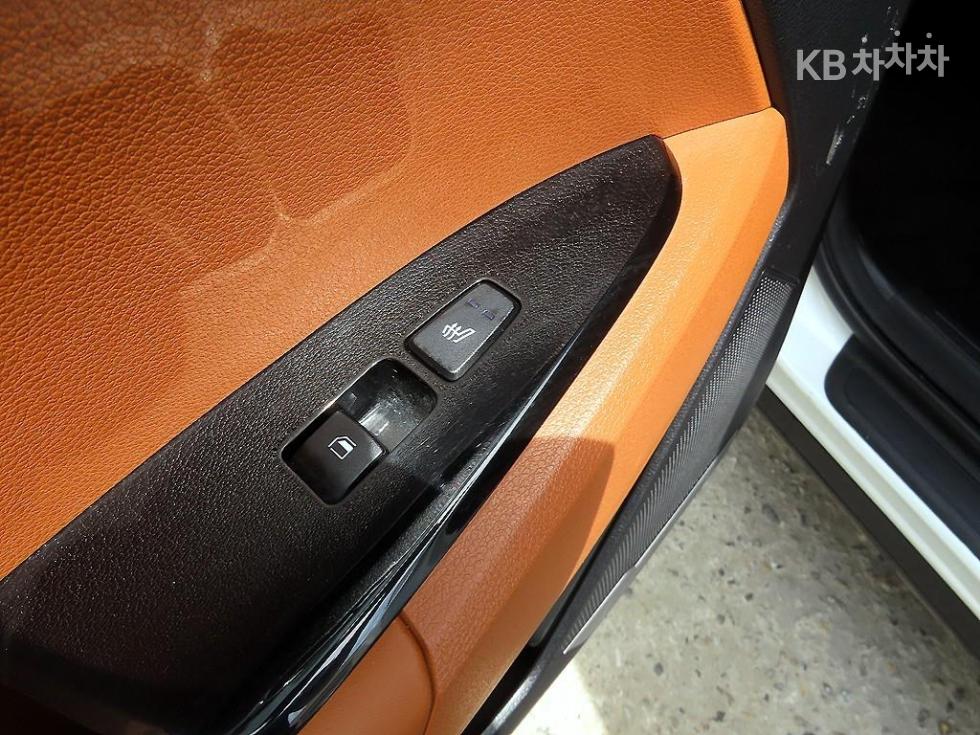 2022 - kia sportage