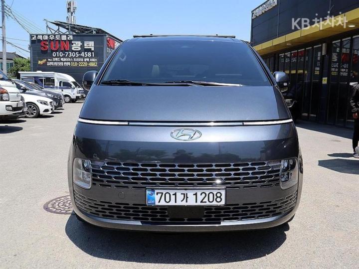 Hyundai Staria 3.5 LPG 투어러 11 — foto 1