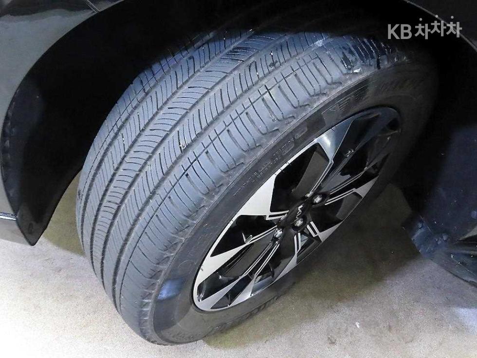 2023 - kia carnival