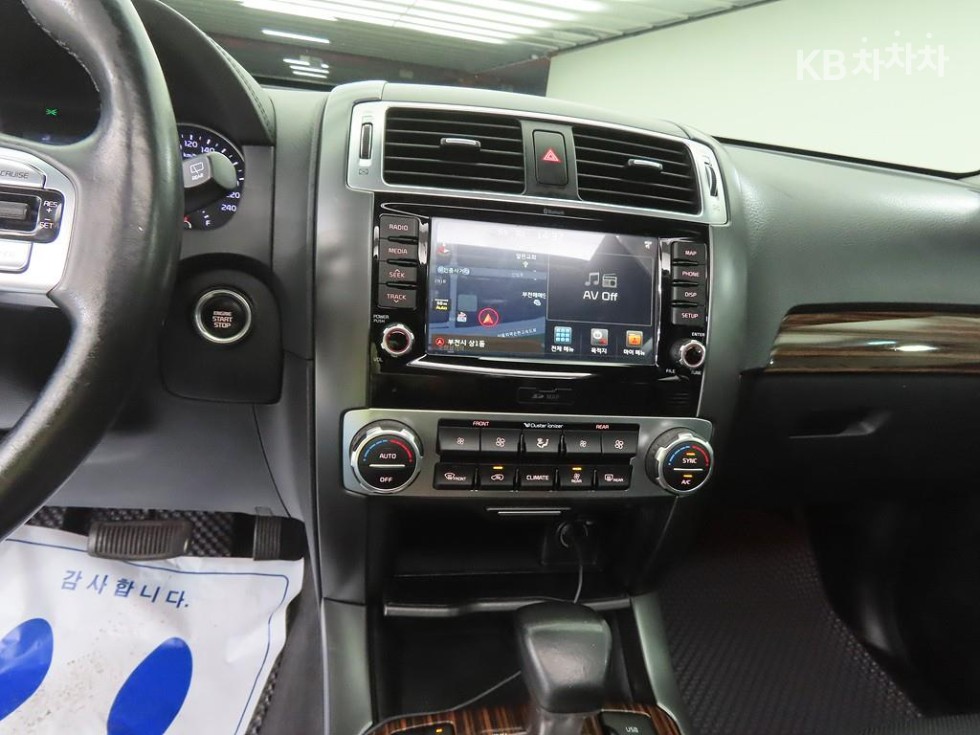 2018 - kia mohave