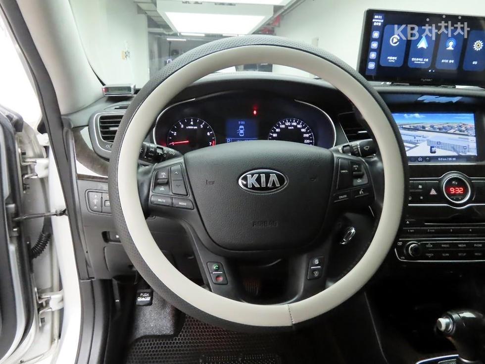 2013 - kia k7