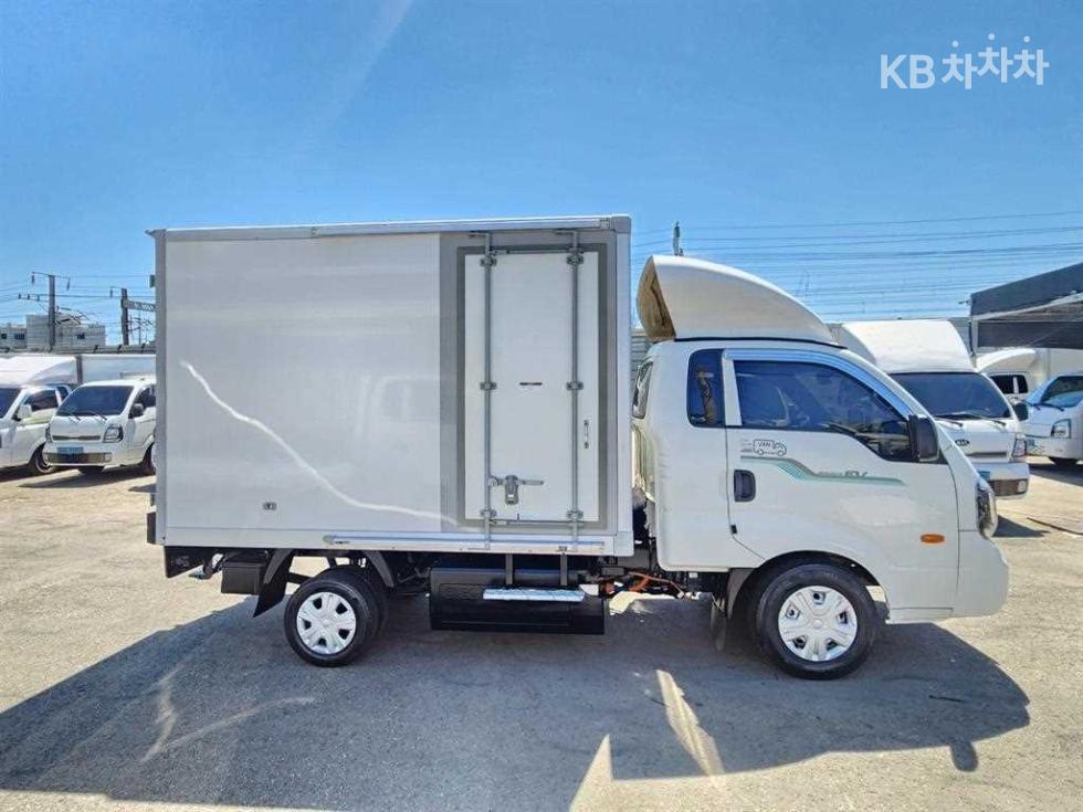 2022 - kia bongo iii