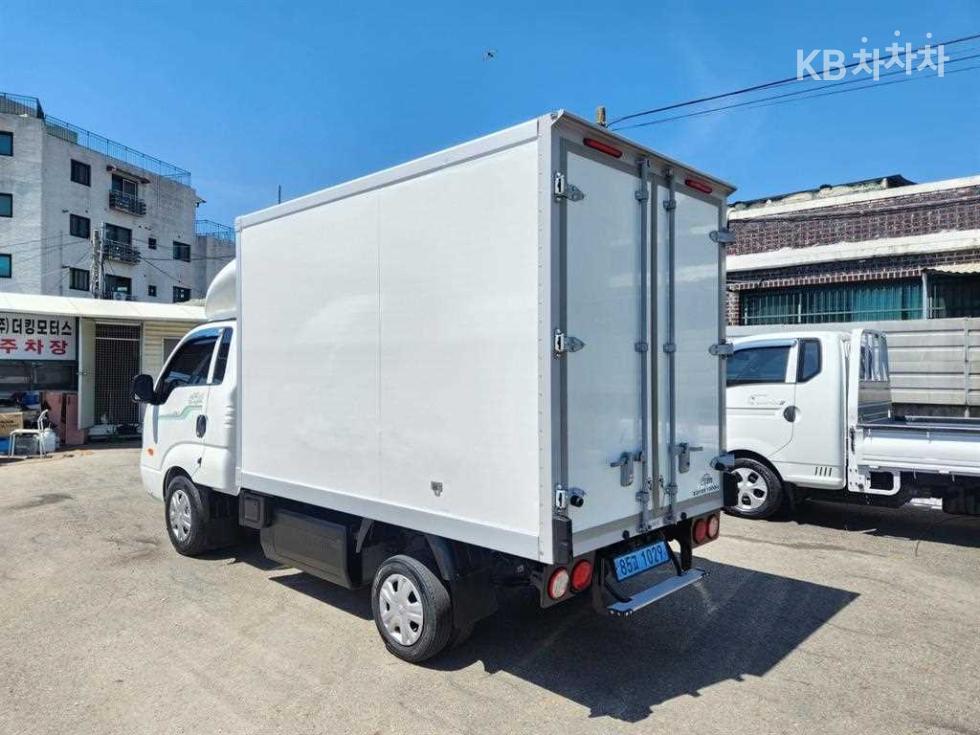 2022 - kia bongo iii