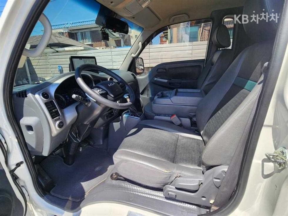2022 - kia bongo iii