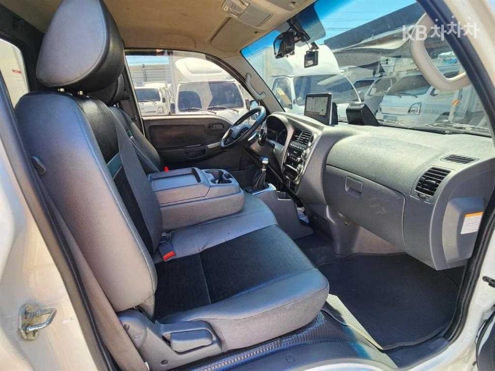 2022 - kia bongo iii