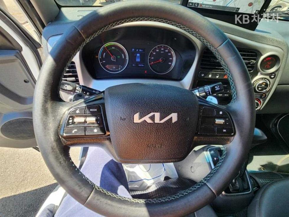2022 - kia bongo iii