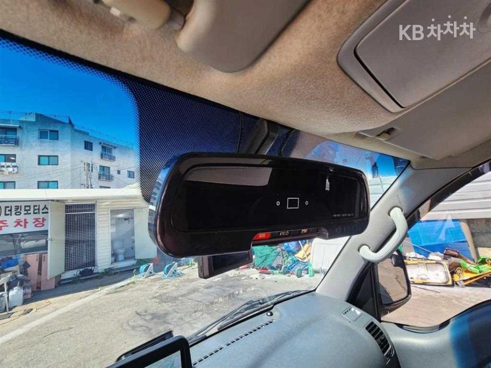 2022 - kia bongo iii