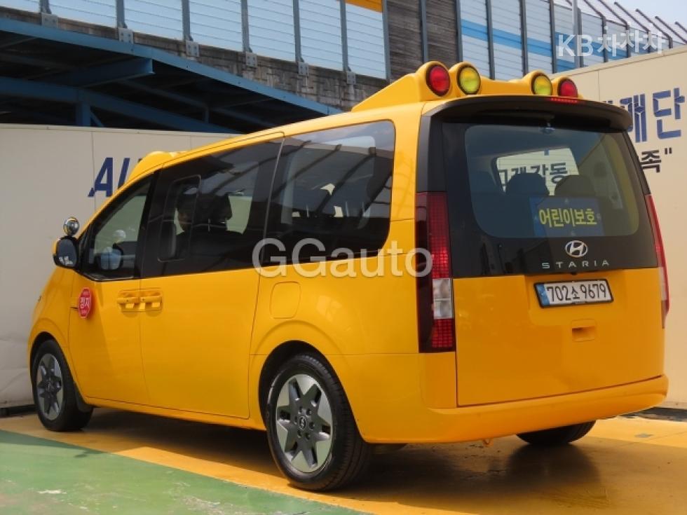 Hyundai Staria — miniaturë 3