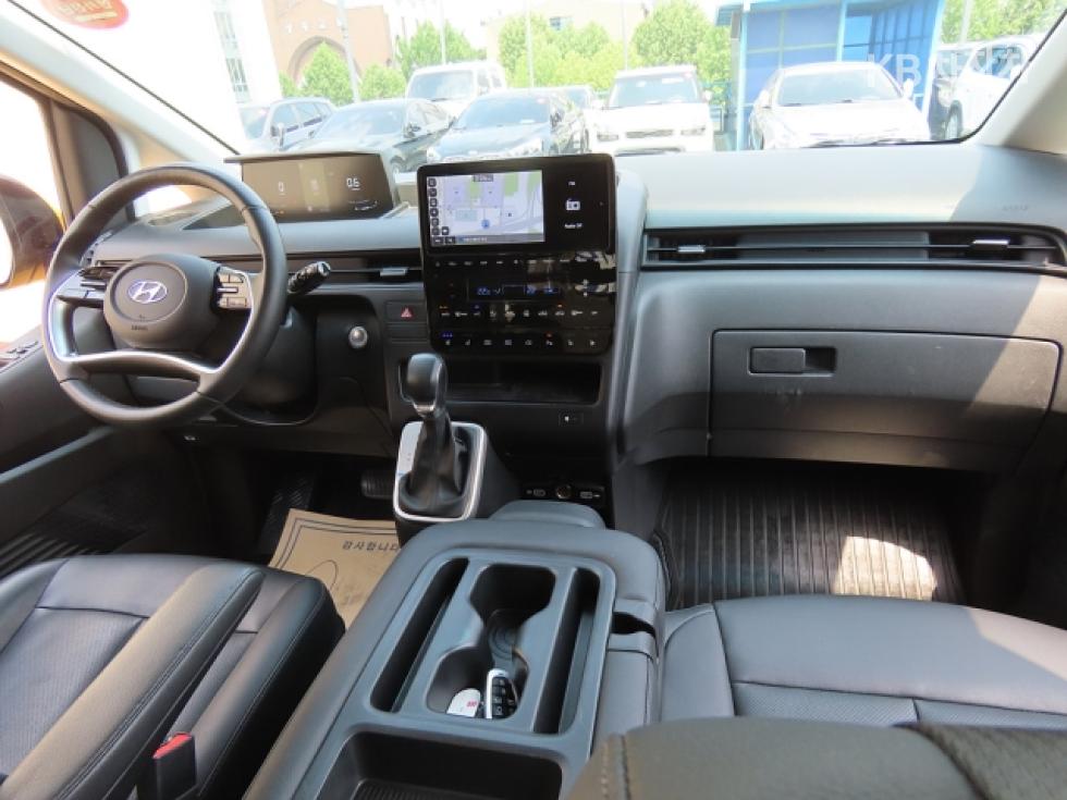 Hyundai Staria — miniaturë 5