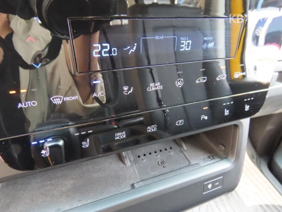 Hyundai Staria — miniaturë 10