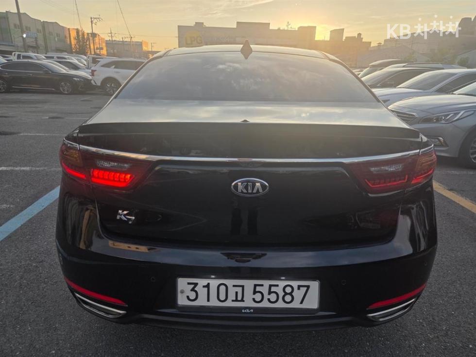 2017 - kia k7