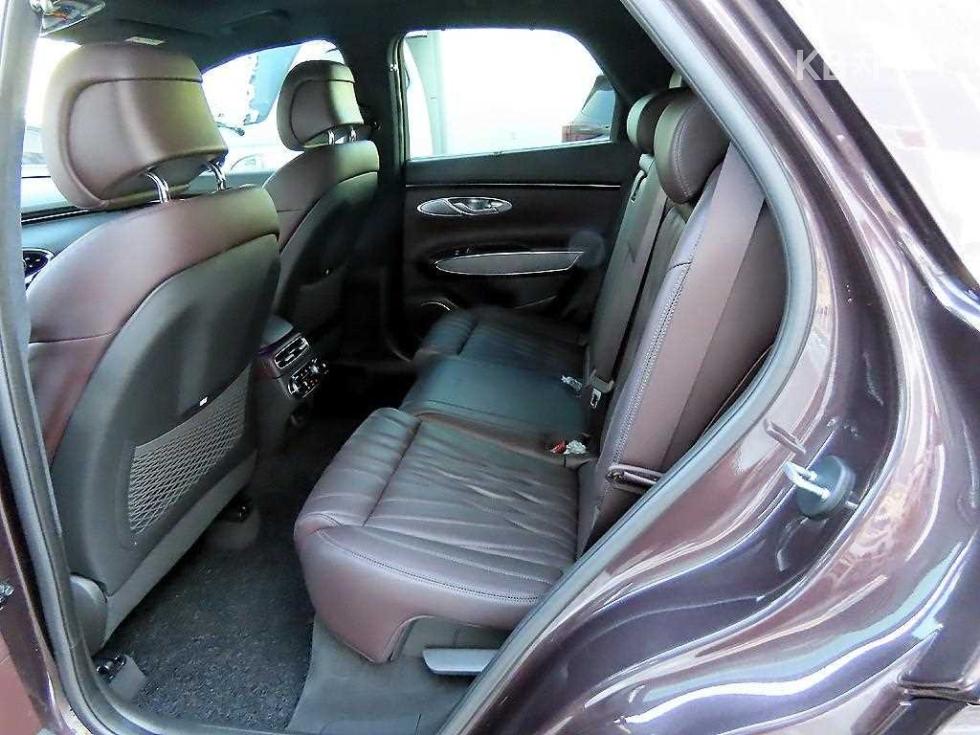 2021 Genesis GV70 photo