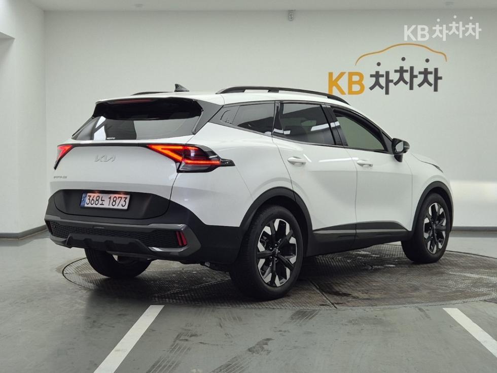 2023 Kia Used Car photo