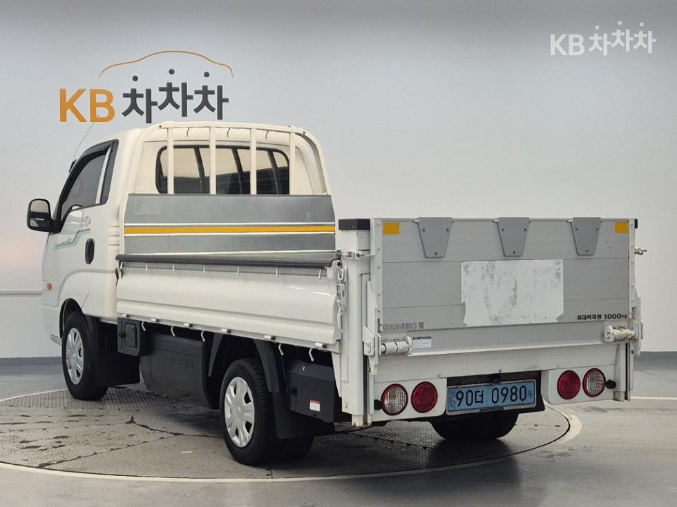 2021 - kia bongo iii