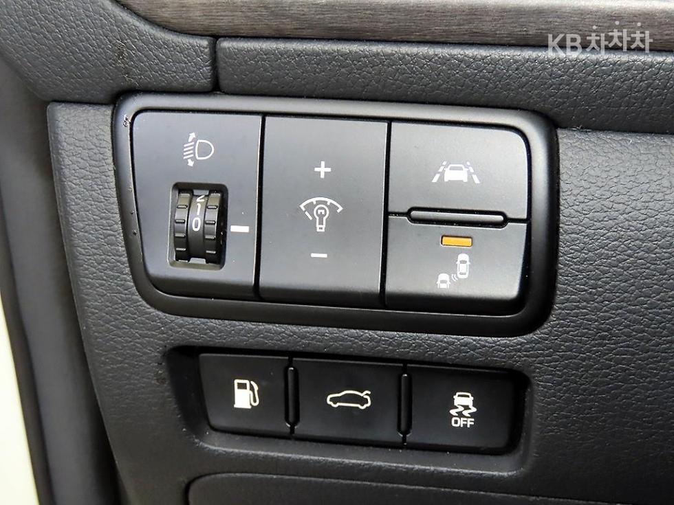 2020 - kia k7