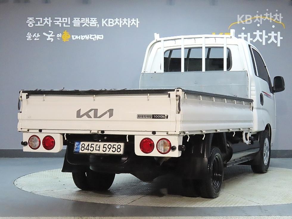 2022 - kia bongo iii