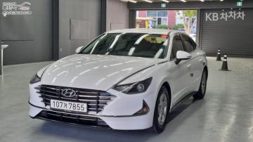 Hyundai Sonata 2.0 LPG 렌터카 — foto 1