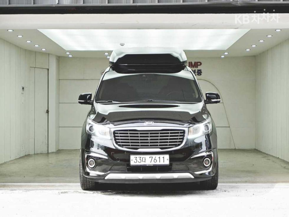 2018 - kia carnival