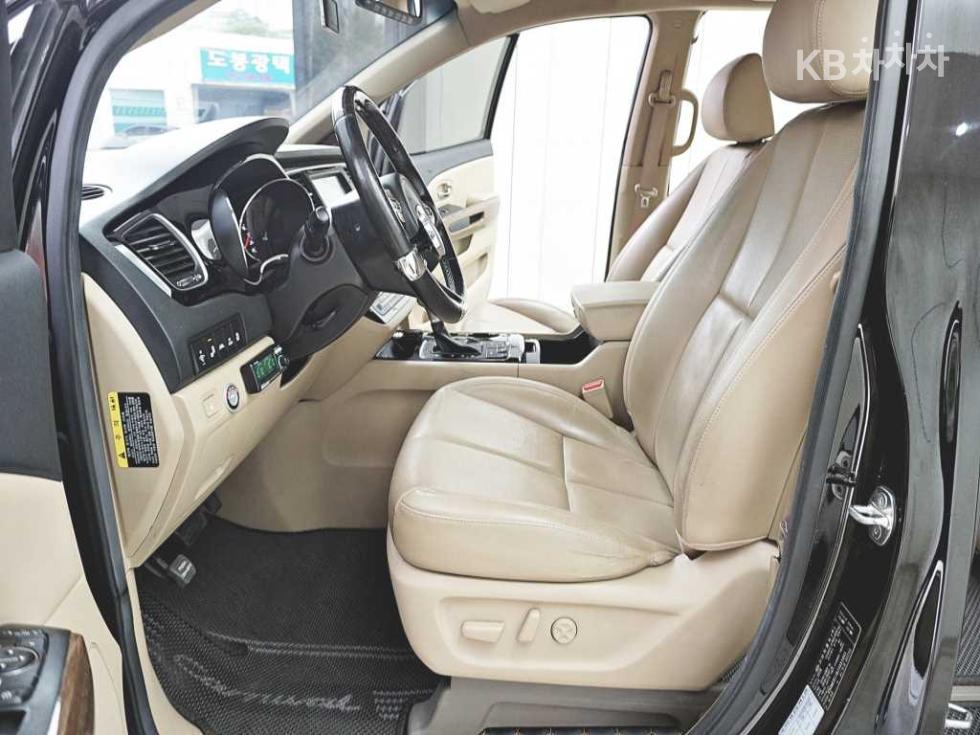 2018 - kia carnival