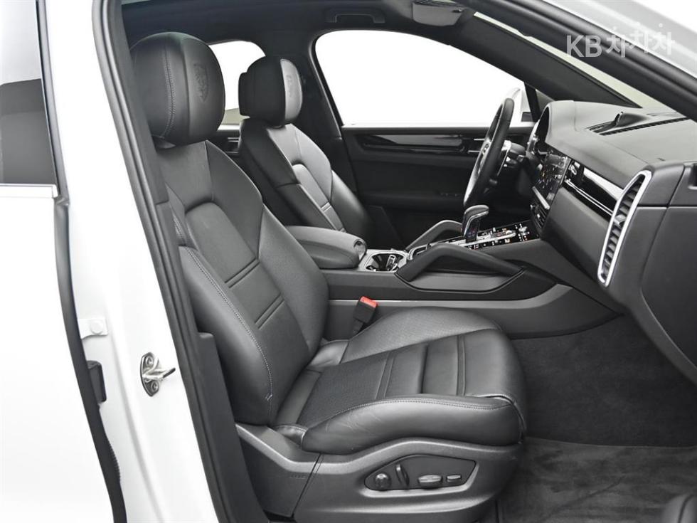 Porsche Cayenne — miniaturë 10