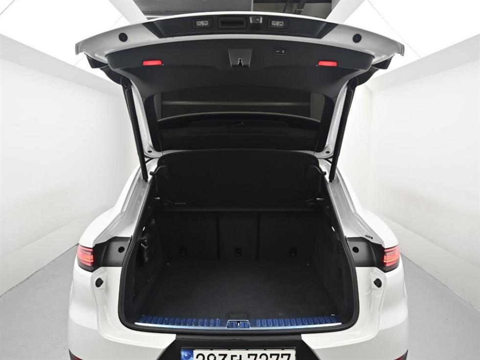 Porsche Cayenne — miniaturë 19