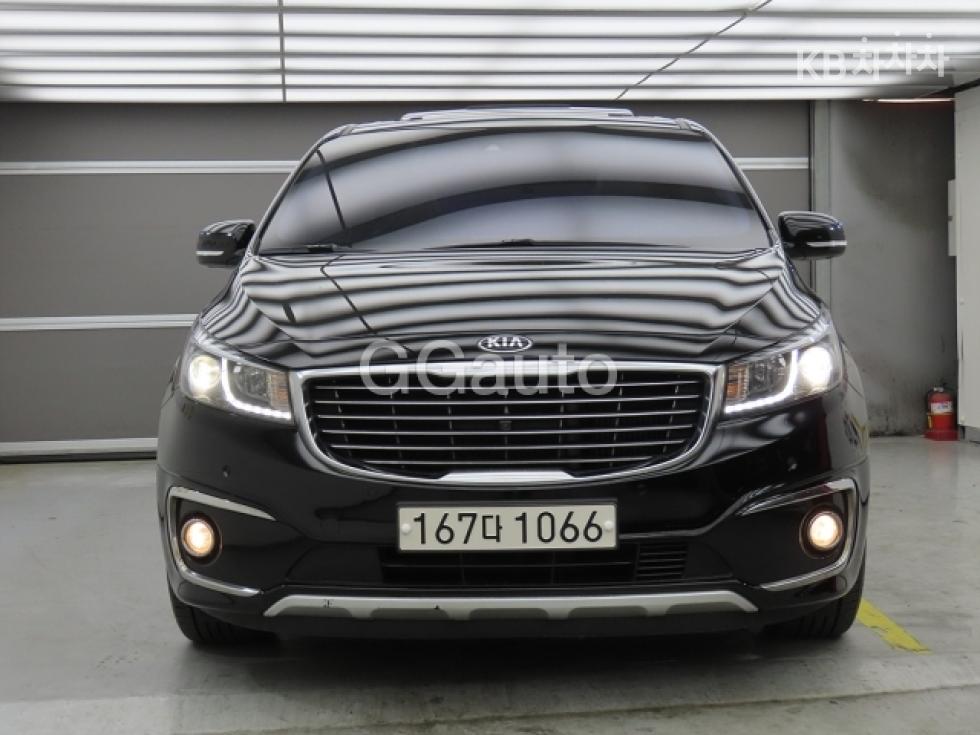 2018 - kia carnival