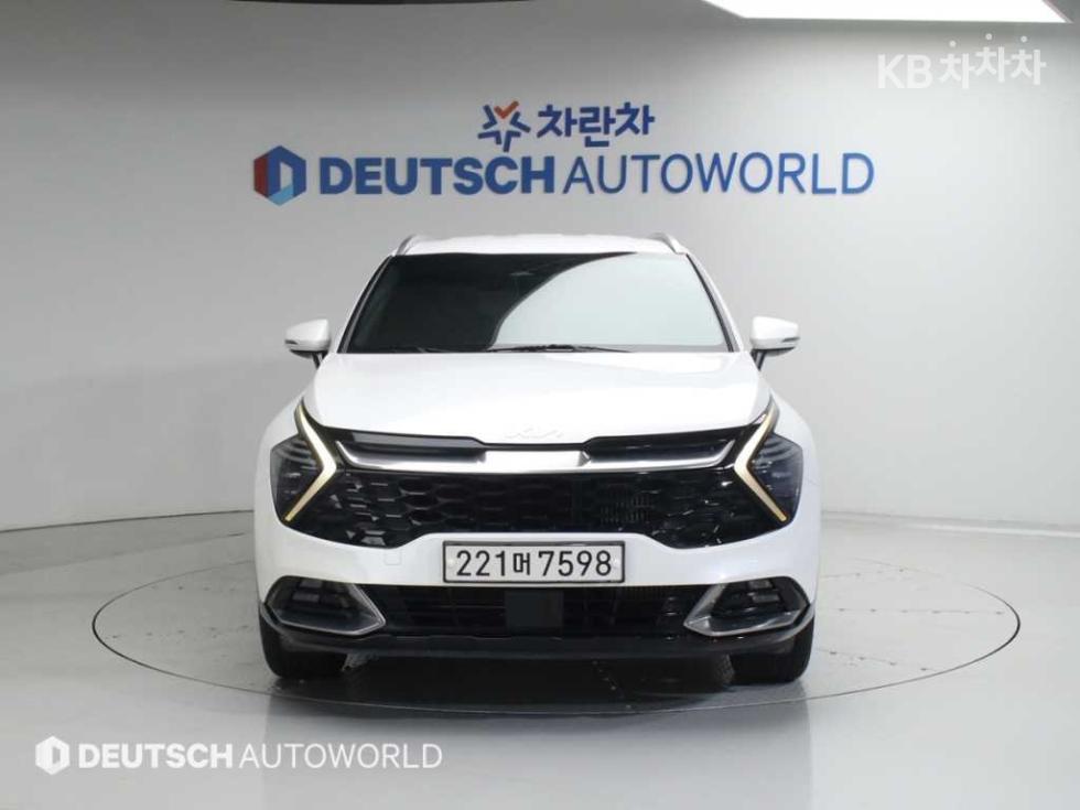2023 - kia sportage